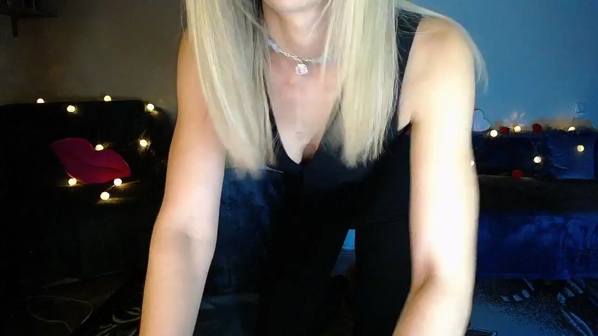 Gallery image thumbnail from Sunshine_alis's myfreecams stream on, 09/22/2025, 19:19 image 14 of 20