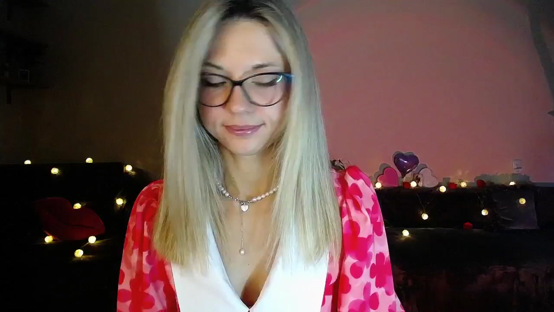 Gallery image thumbnail from Sunshine_alis's myfreecams stream on, 09/23/2025, 16:25 image 8 of 20
