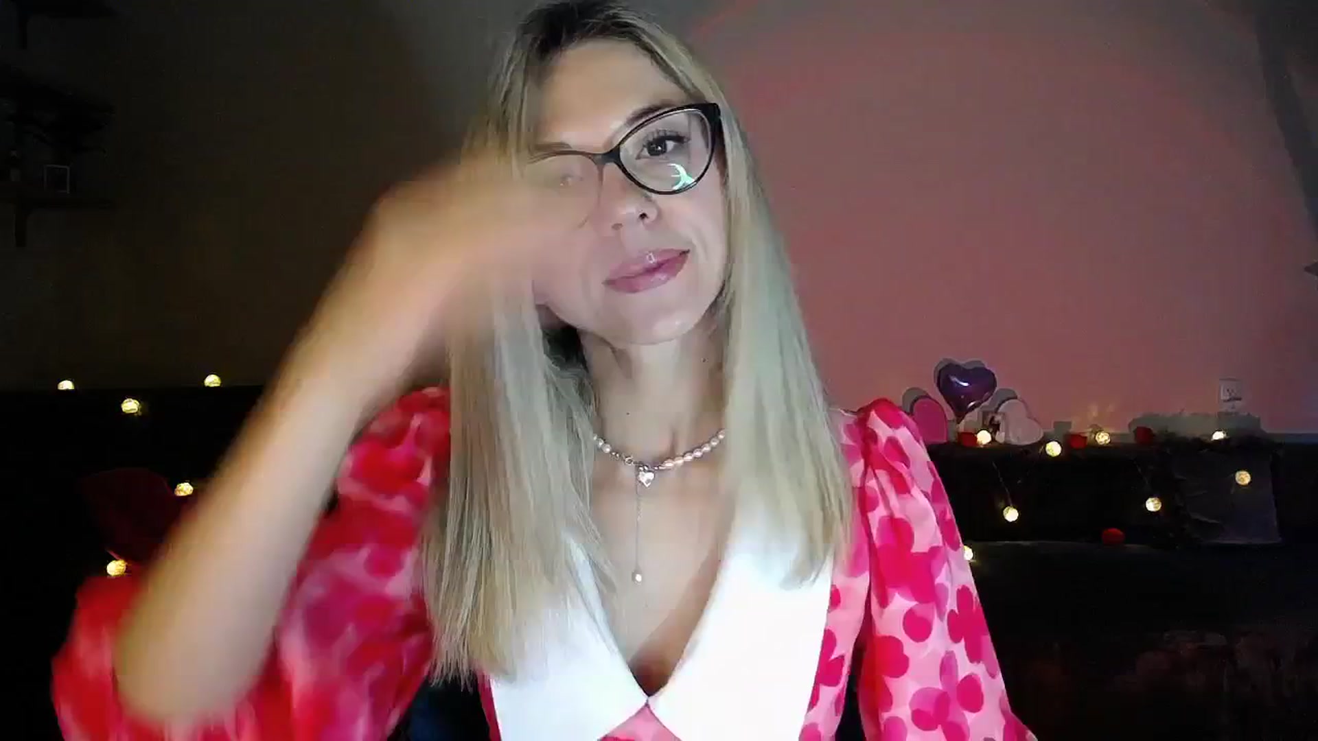 Gallery image thumbnail from Sunshine_alis's myfreecams stream on, 09/23/2025, 16:25 image 5 of 20