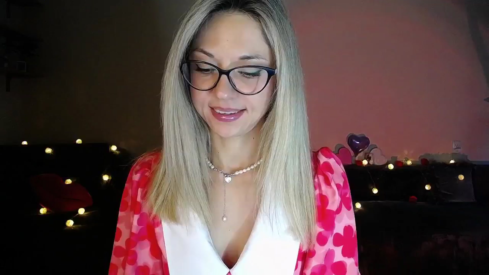 Gallery image thumbnail from Sunshine_alis's myfreecams stream on, 09/23/2025, 16:25 image 1 of 20