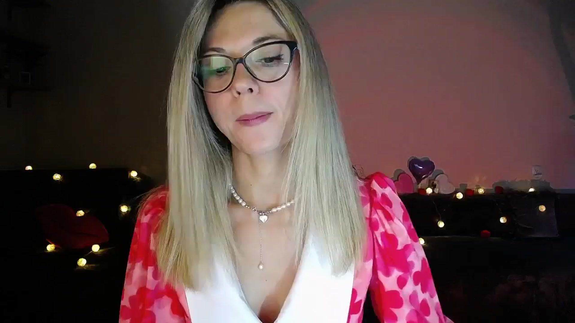 Gallery image thumbnail from Sunshine_alis's myfreecams stream on, 09/23/2025, 16:25 image 2 of 20
