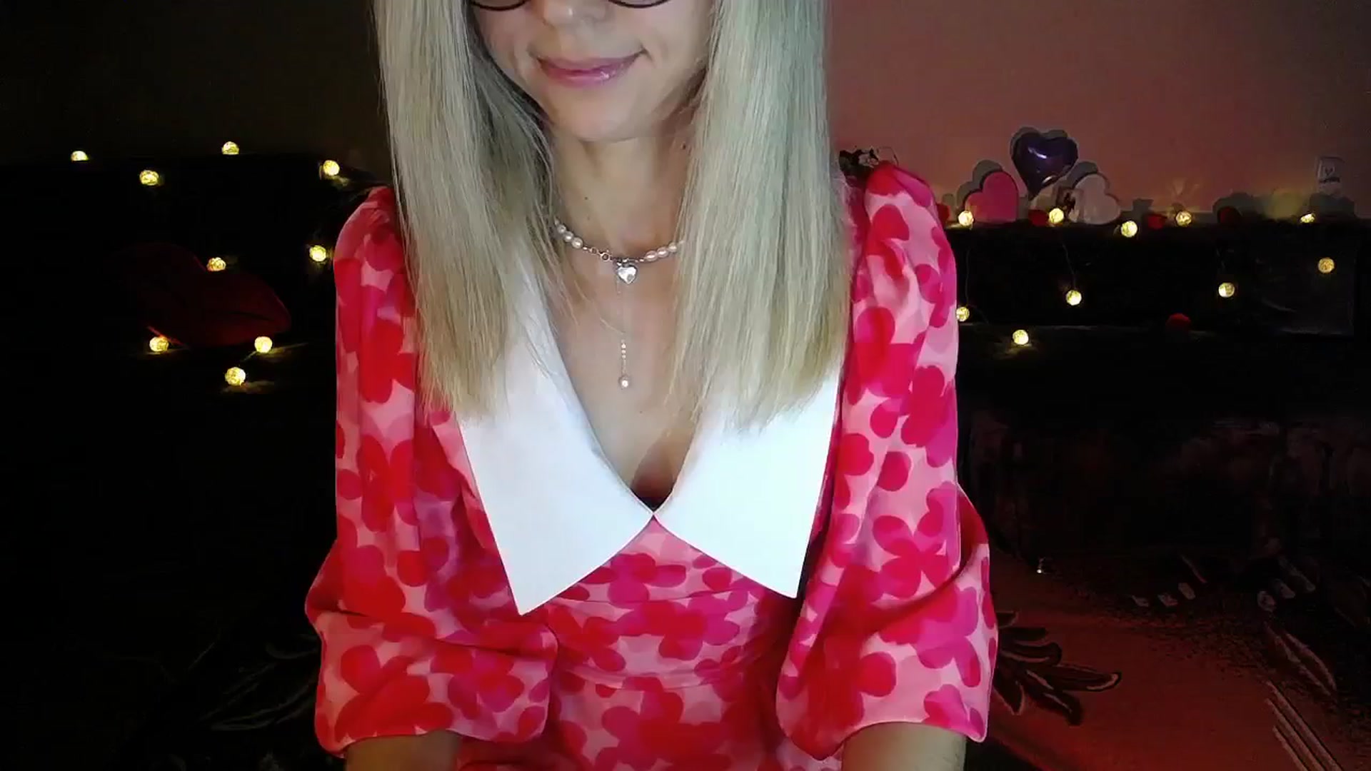 Gallery image thumbnail from Sunshine_alis's myfreecams stream on, 09/23/2025, 20:31 image 19 of 20