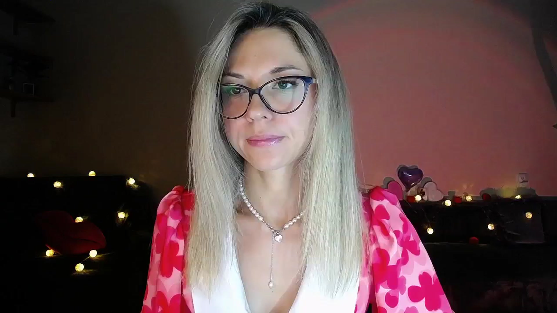 Gallery image thumbnail from Sunshine_alis's myfreecams stream on, 09/23/2025, 20:31 image 4 of 20