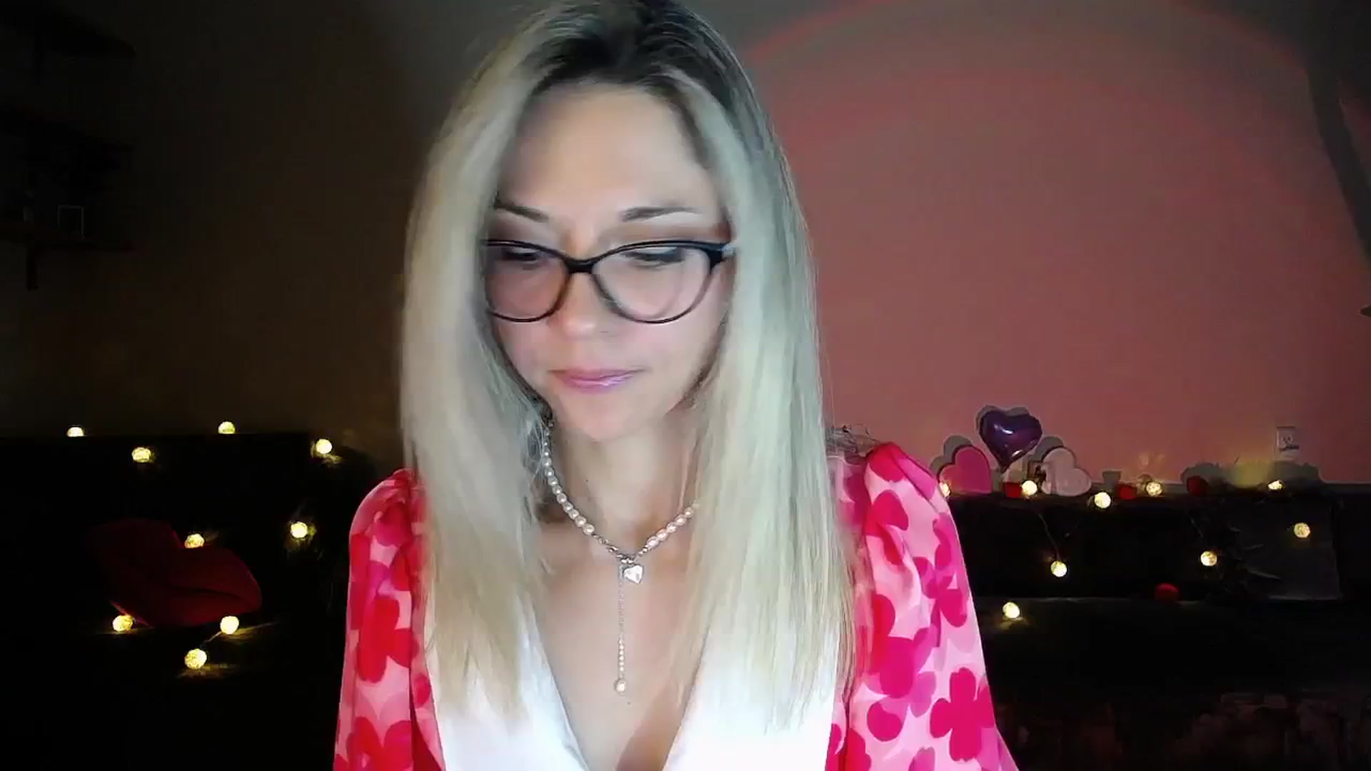 Gallery image thumbnail from Sunshine_alis's myfreecams stream on, 09/23/2025, 20:31 image 3 of 20