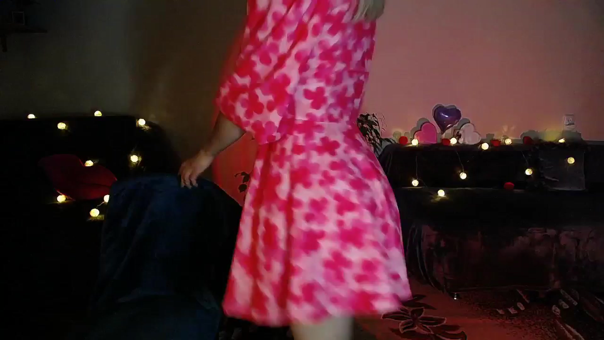 Gallery image thumbnail from Sunshine_alis's myfreecams stream on, 09/23/2025, 20:31 image 16 of 20