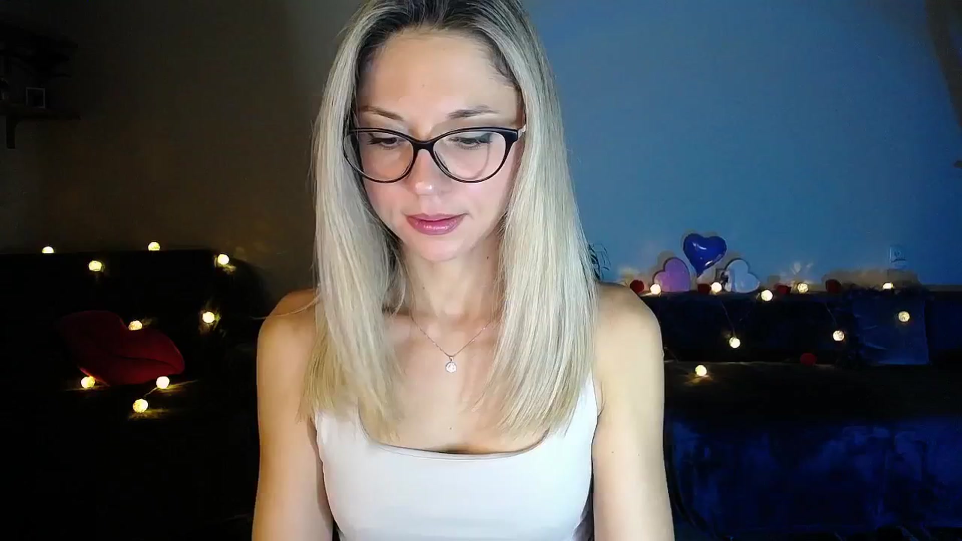 Gallery image thumbnail from Sunshine_alis's myfreecams stream on, 09/24/2025, 17:36 image 2 of 20