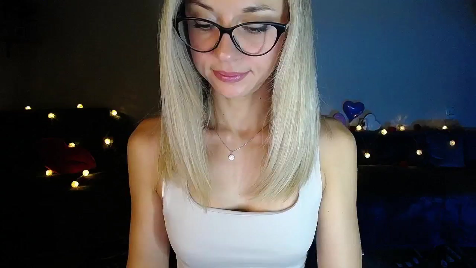 Gallery image thumbnail from Sunshine_alis's myfreecams stream on, 09/24/2025, 17:36 image 8 of 20