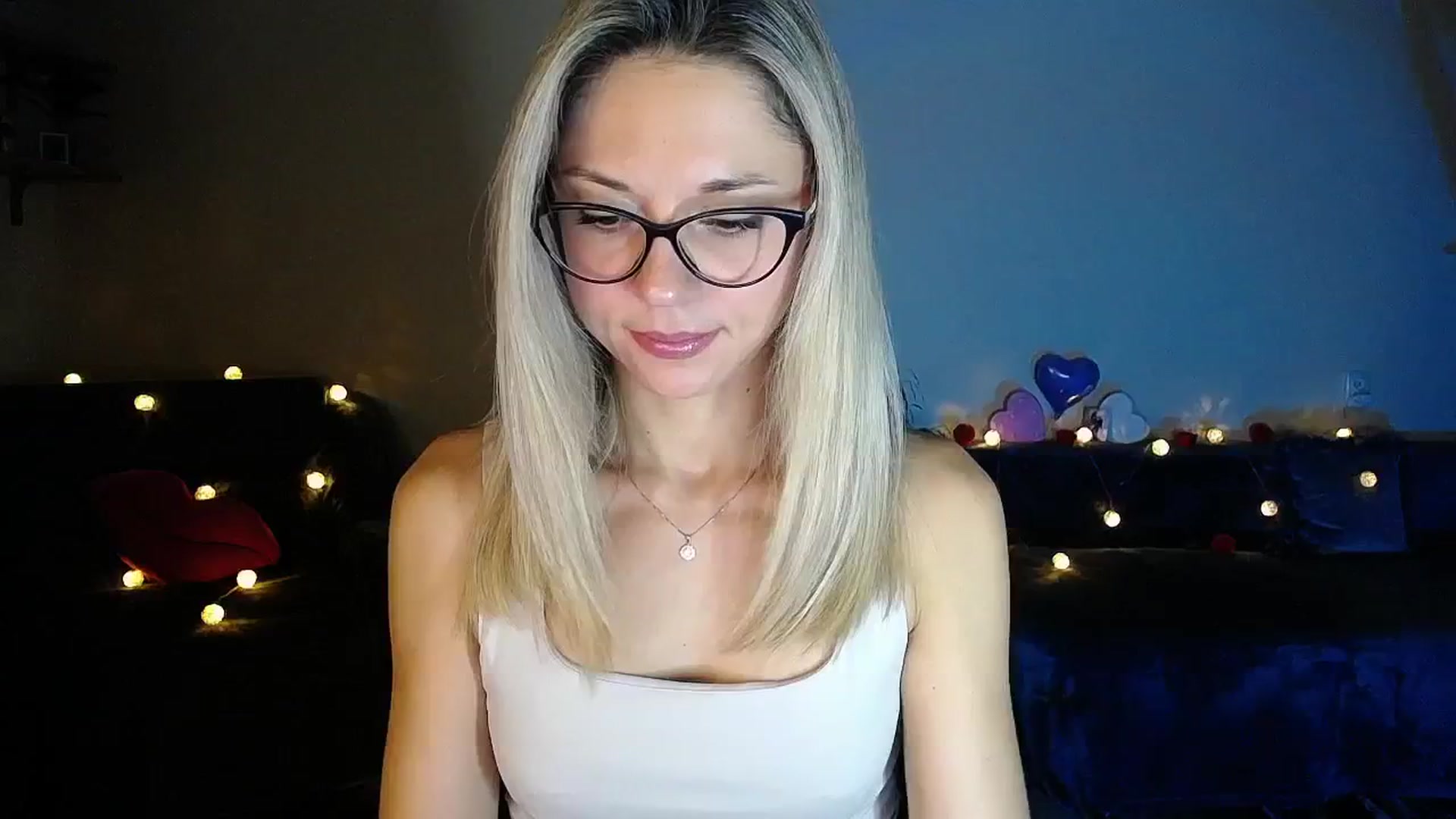 Gallery image thumbnail from Sunshine_alis's myfreecams stream on, 09/24/2025, 17:36 image 1 of 20