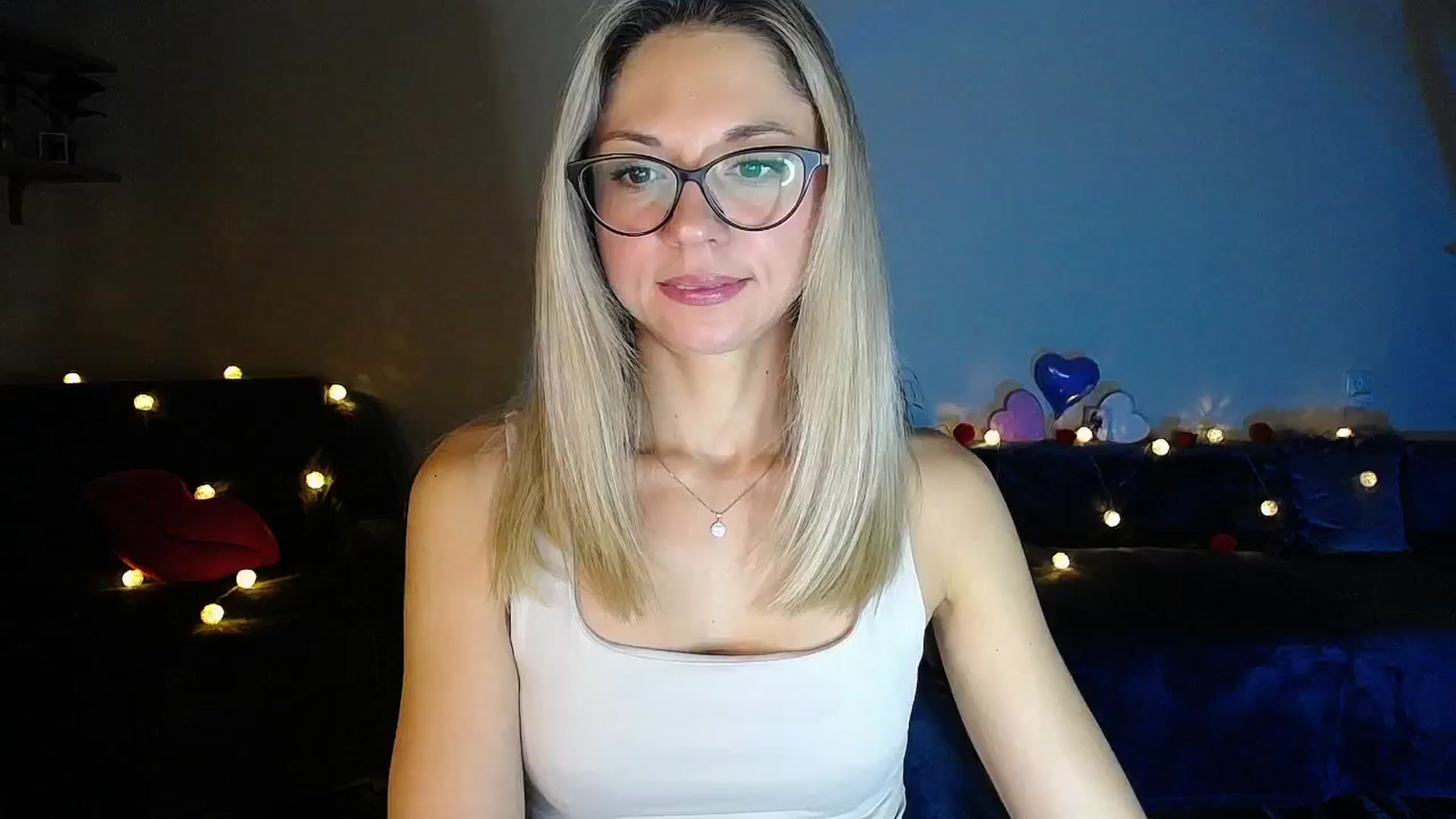 Gallery image thumbnail from Sunshine_alis's myfreecams stream on, 09/24/2025, 17:36 image 5 of 20