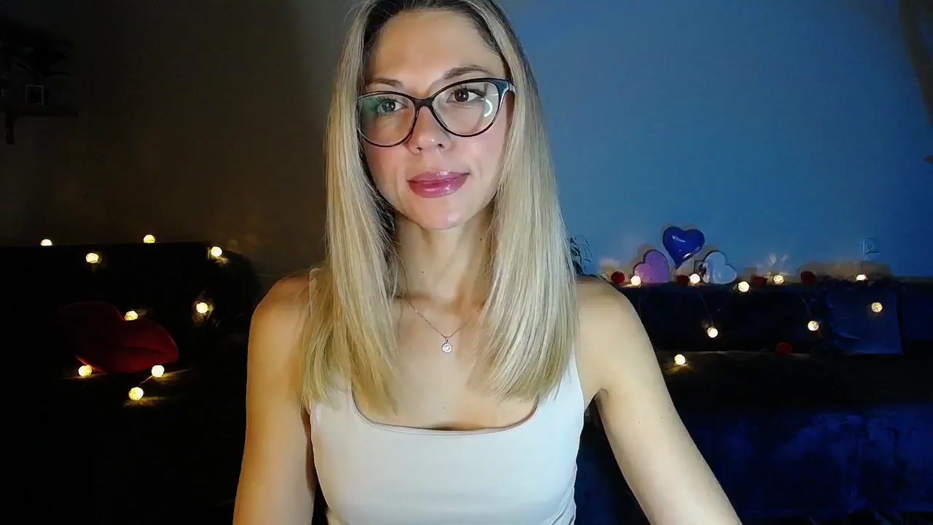 Gallery image thumbnail from Sunshine_alis's myfreecams stream on, 09/24/2025, 17:36 image 4 of 20
