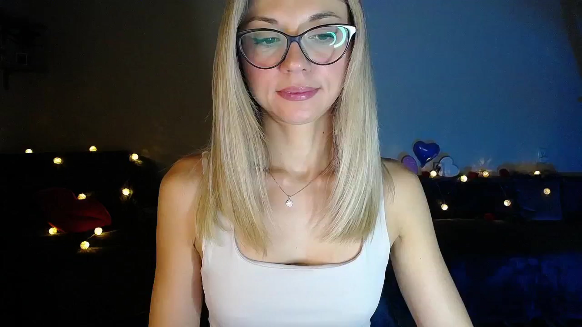 Gallery image thumbnail from Sunshine_alis's myfreecams stream on, 09/24/2025, 17:36 image 7 of 20