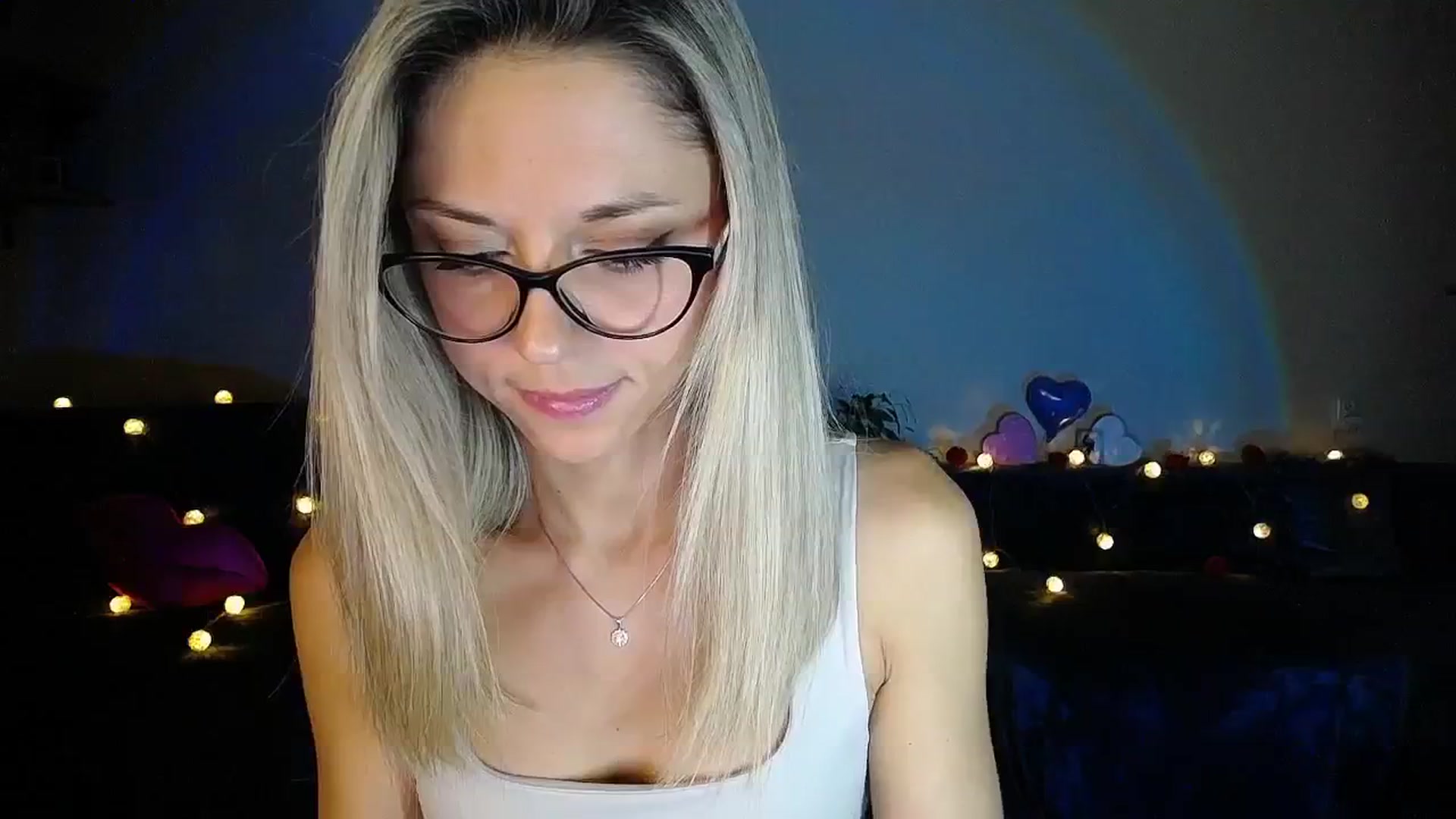 Gallery image thumbnail from Sunshine_alis's myfreecams stream on, 09/24/2025, 19:38 image 3 of 20