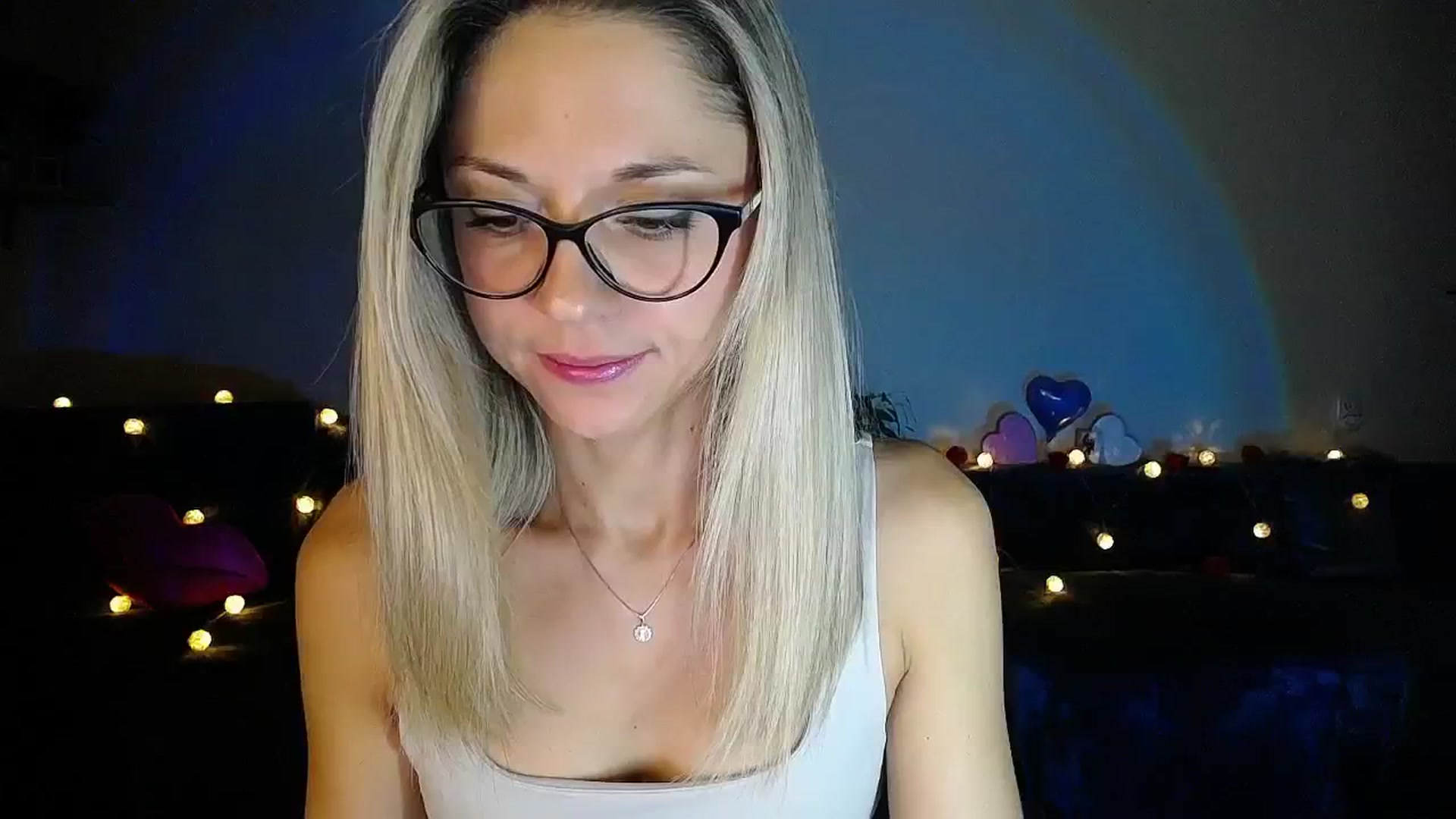 Gallery image thumbnail from Sunshine_alis's myfreecams stream on, 09/24/2025, 19:38 image 1 of 20
