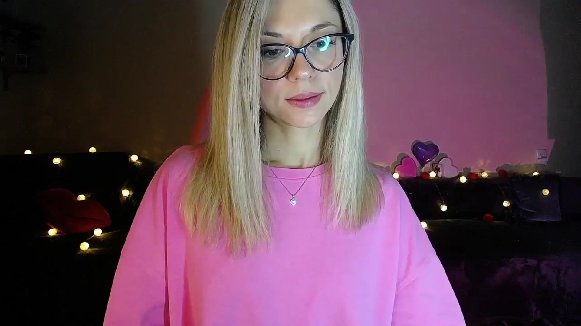 Gallery image thumbnail from Sunshine_alis's myfreecams stream on, 09/25/2025, 17:41 image 17 of 20