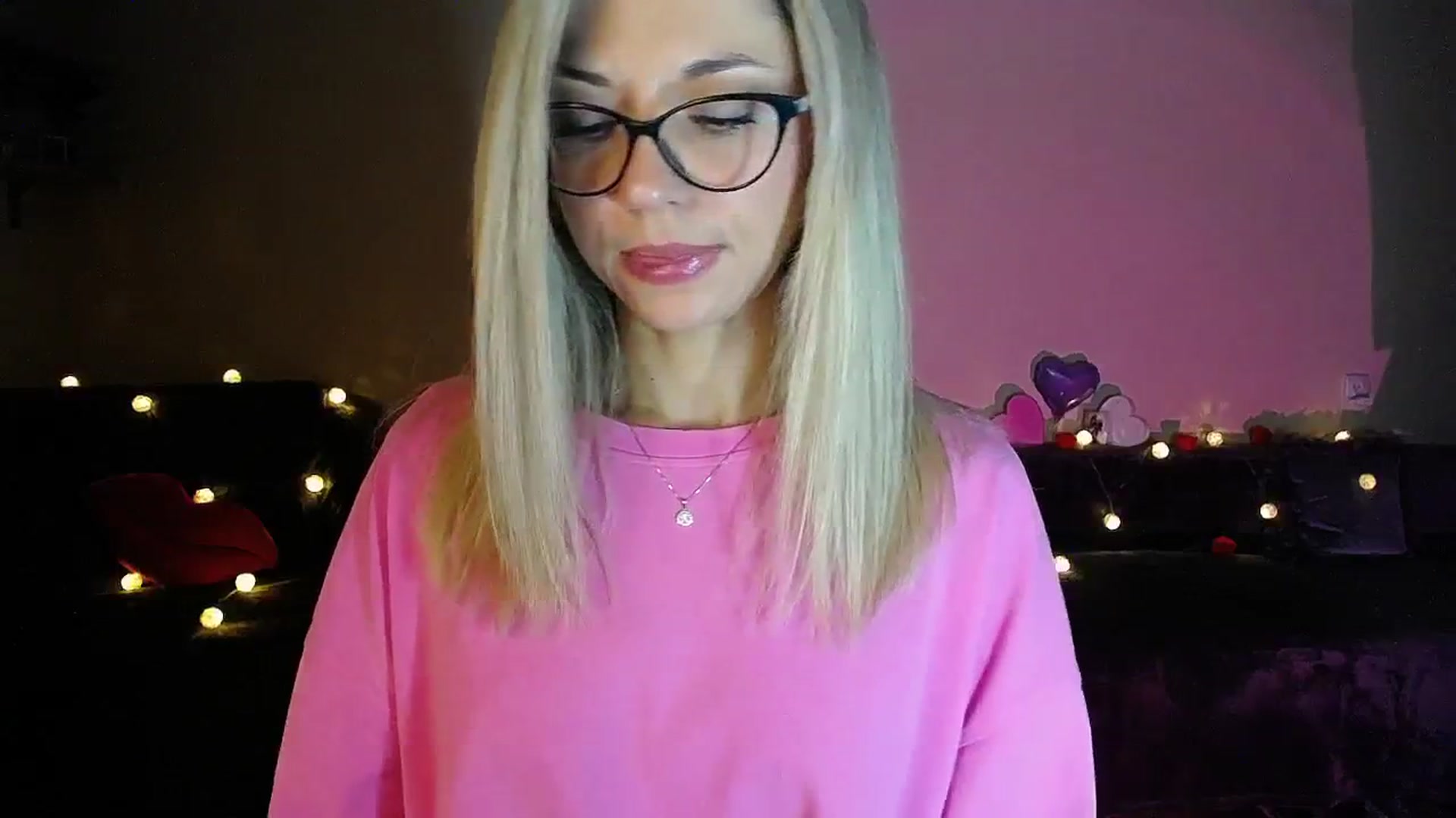Gallery image thumbnail from Sunshine_alis's myfreecams stream on, 09/25/2025, 17:41 image 13 of 20