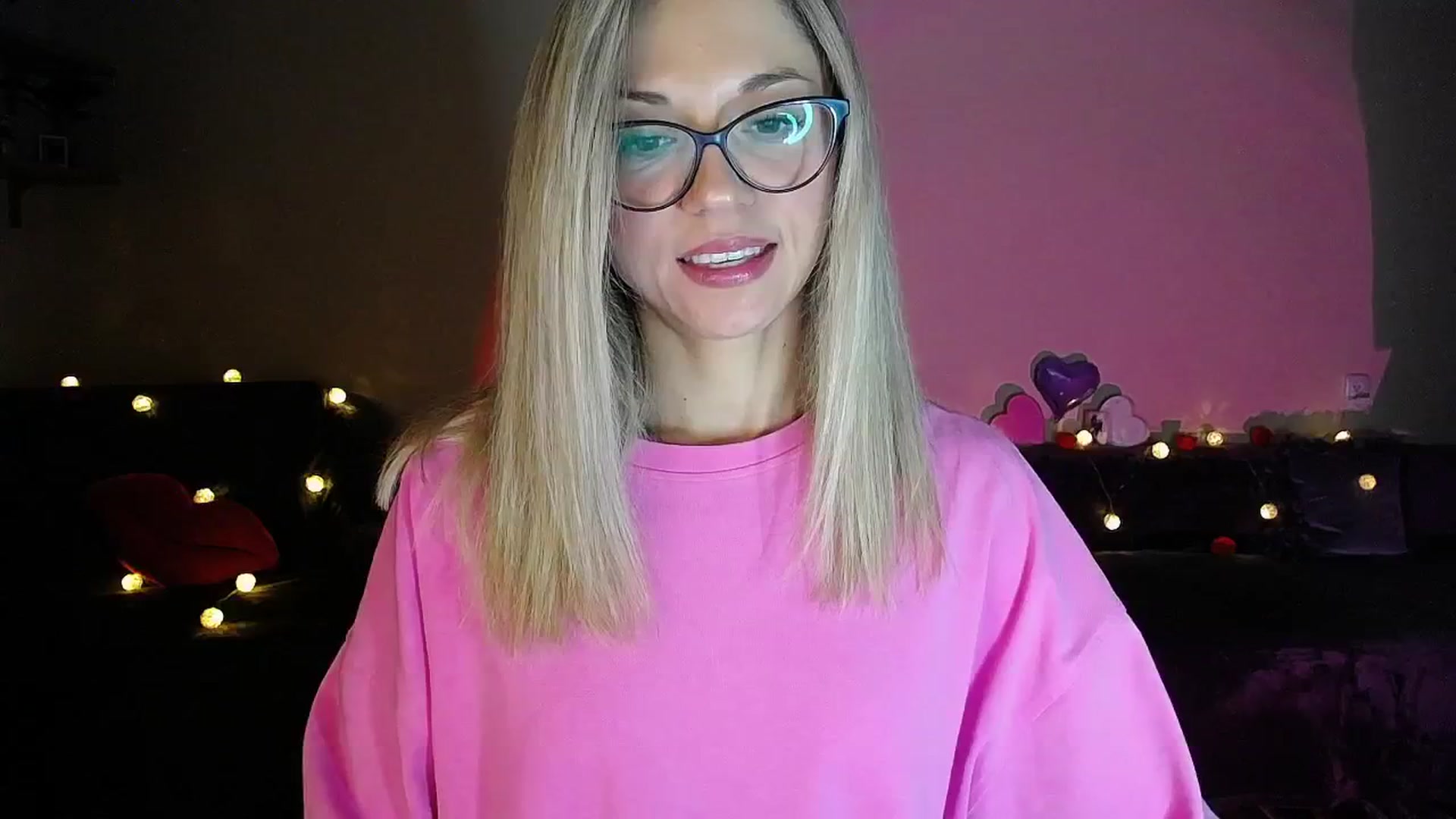 Gallery image thumbnail from Sunshine_alis's myfreecams stream on, 09/25/2025, 17:41 image 1 of 20