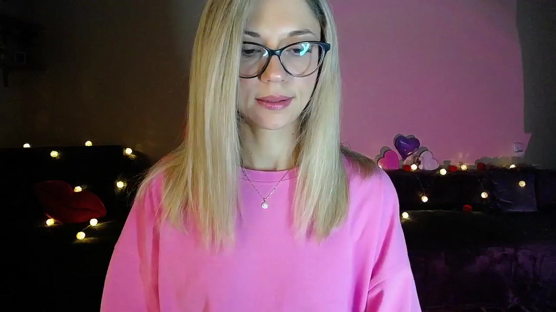 Gallery image thumbnail from Sunshine_alis's myfreecams stream on, 09/25/2025, 18:10 image 6 of 20