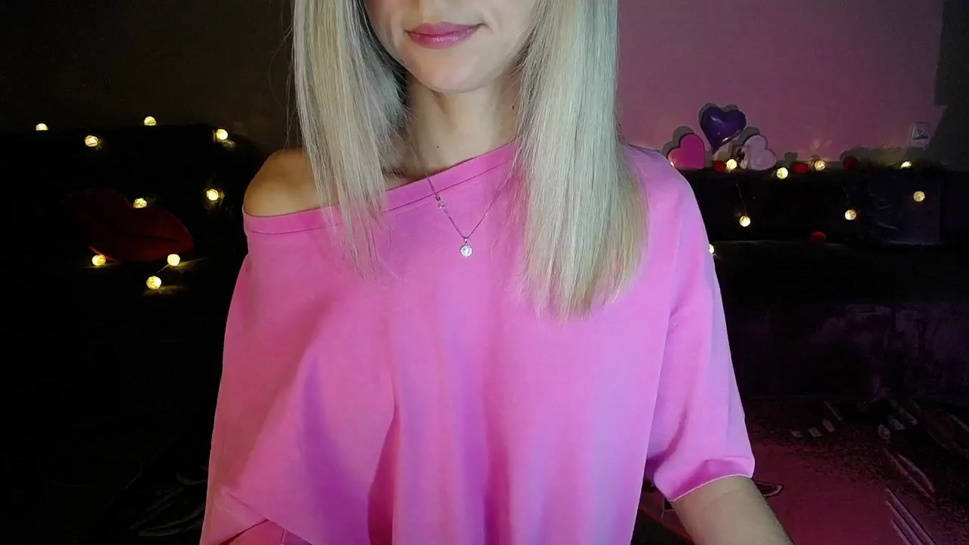 Gallery image thumbnail from Sunshine_alis's myfreecams stream on, 09/25/2025, 18:10 image 10 of 20