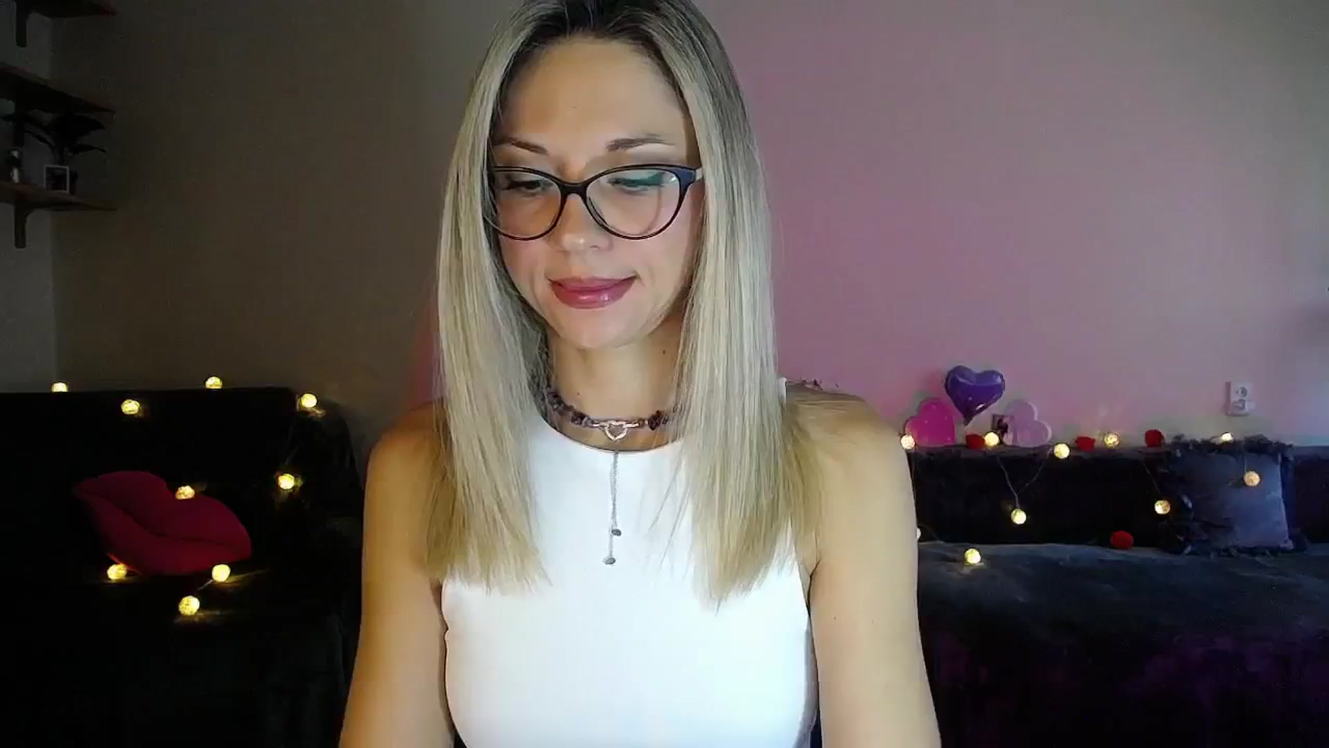 Gallery image thumbnail from Sunshine_alis's myfreecams stream on, 09/26/2025, 17:47 image 1 of 20