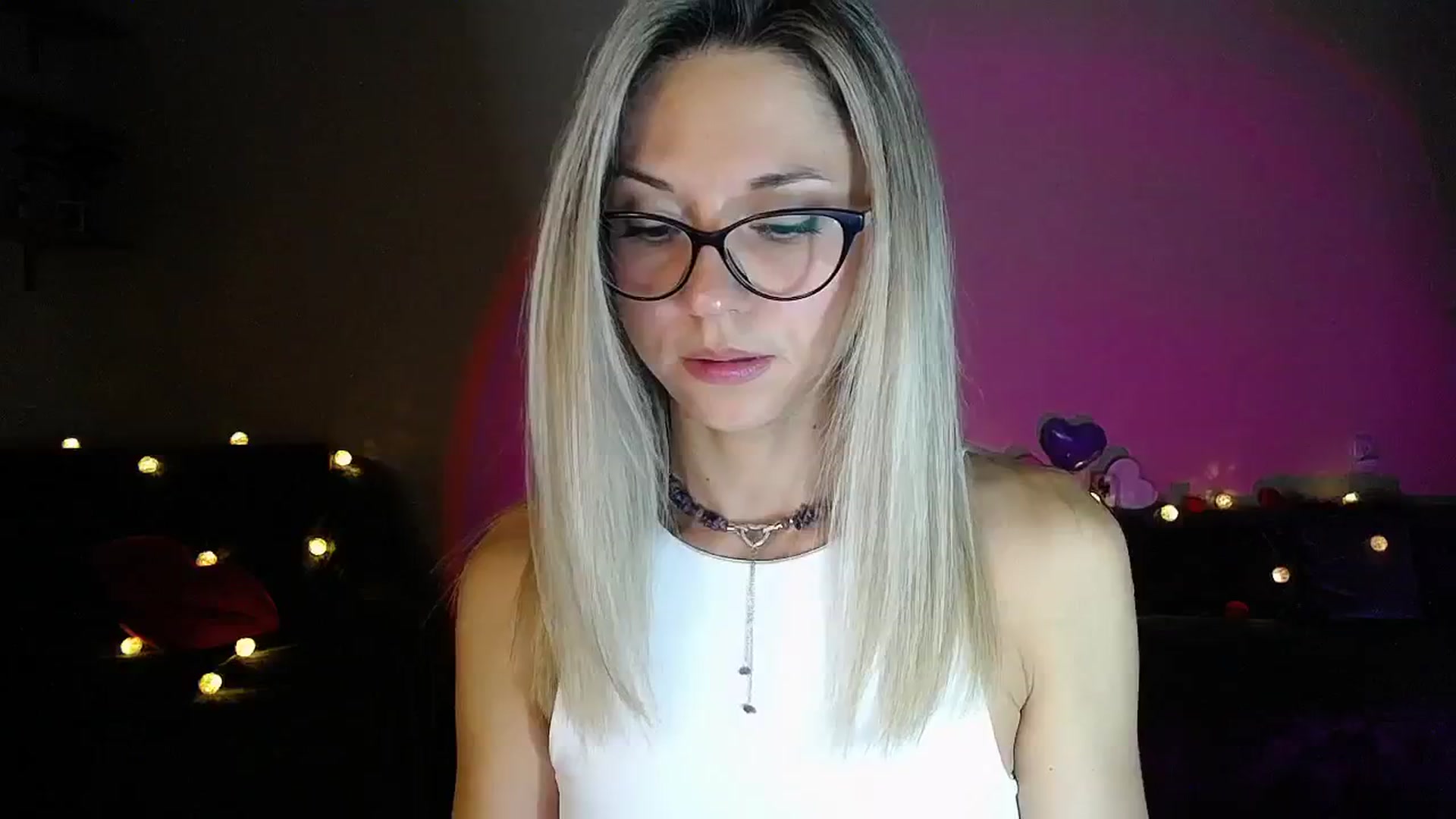 Gallery image thumbnail from Sunshine_alis's myfreecams stream on, 09/26/2025, 18:45 image 5 of 20
