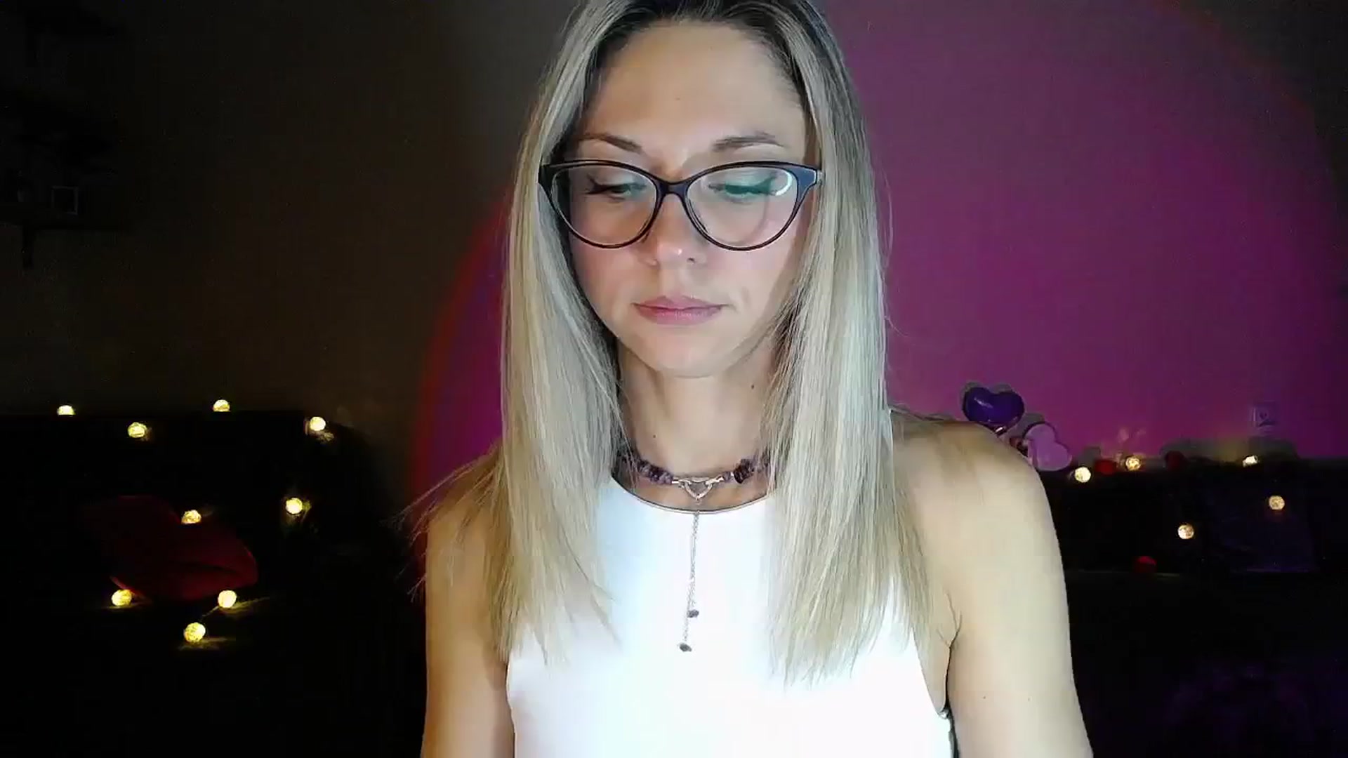 Gallery image thumbnail from Sunshine_alis's myfreecams stream on, 09/26/2025, 18:45 image 3 of 20