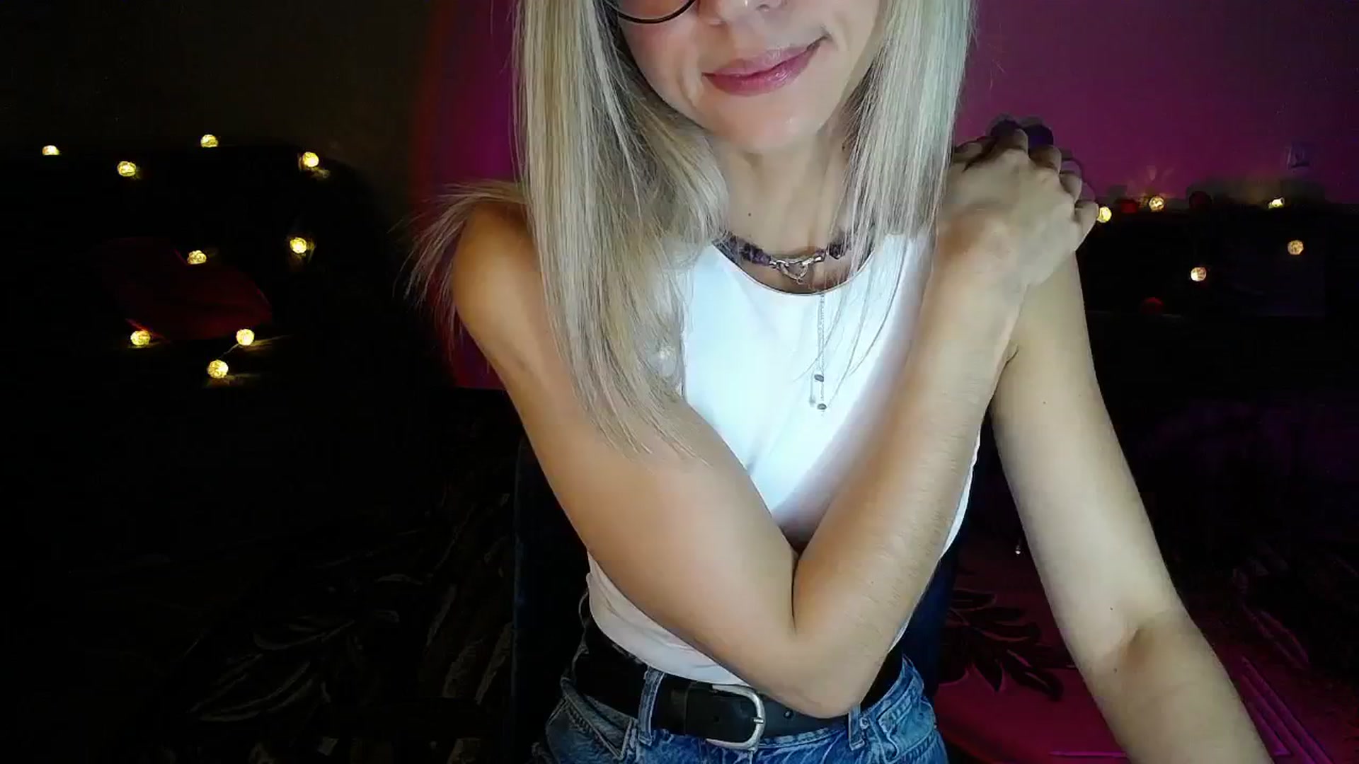 Gallery image thumbnail from Sunshine_alis's myfreecams stream on, 09/26/2025, 18:45 image 13 of 20