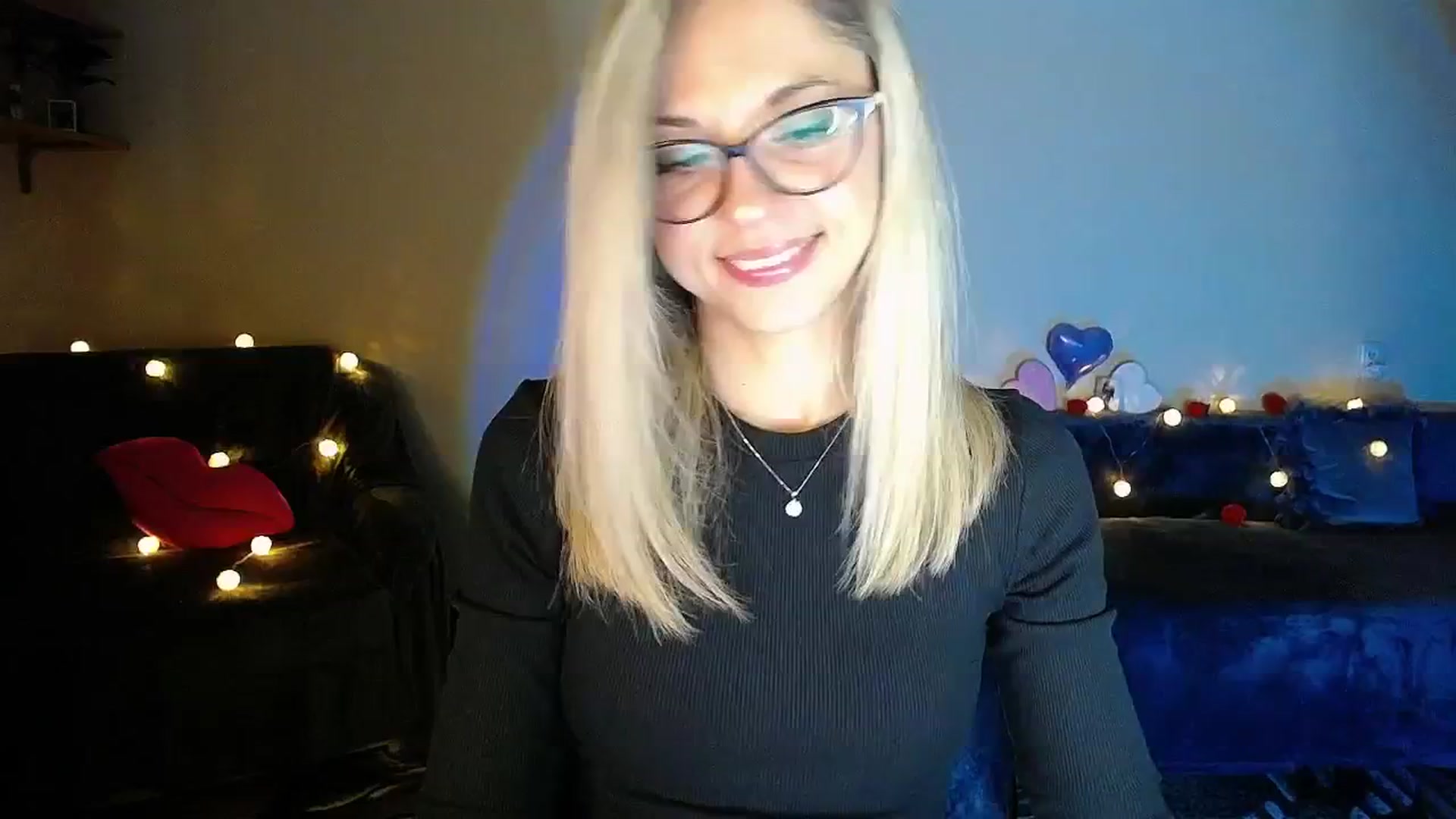 Gallery image thumbnail from Sunshine_alis's myfreecams stream on, 09/27/2025, 17:17 image 8 of 20