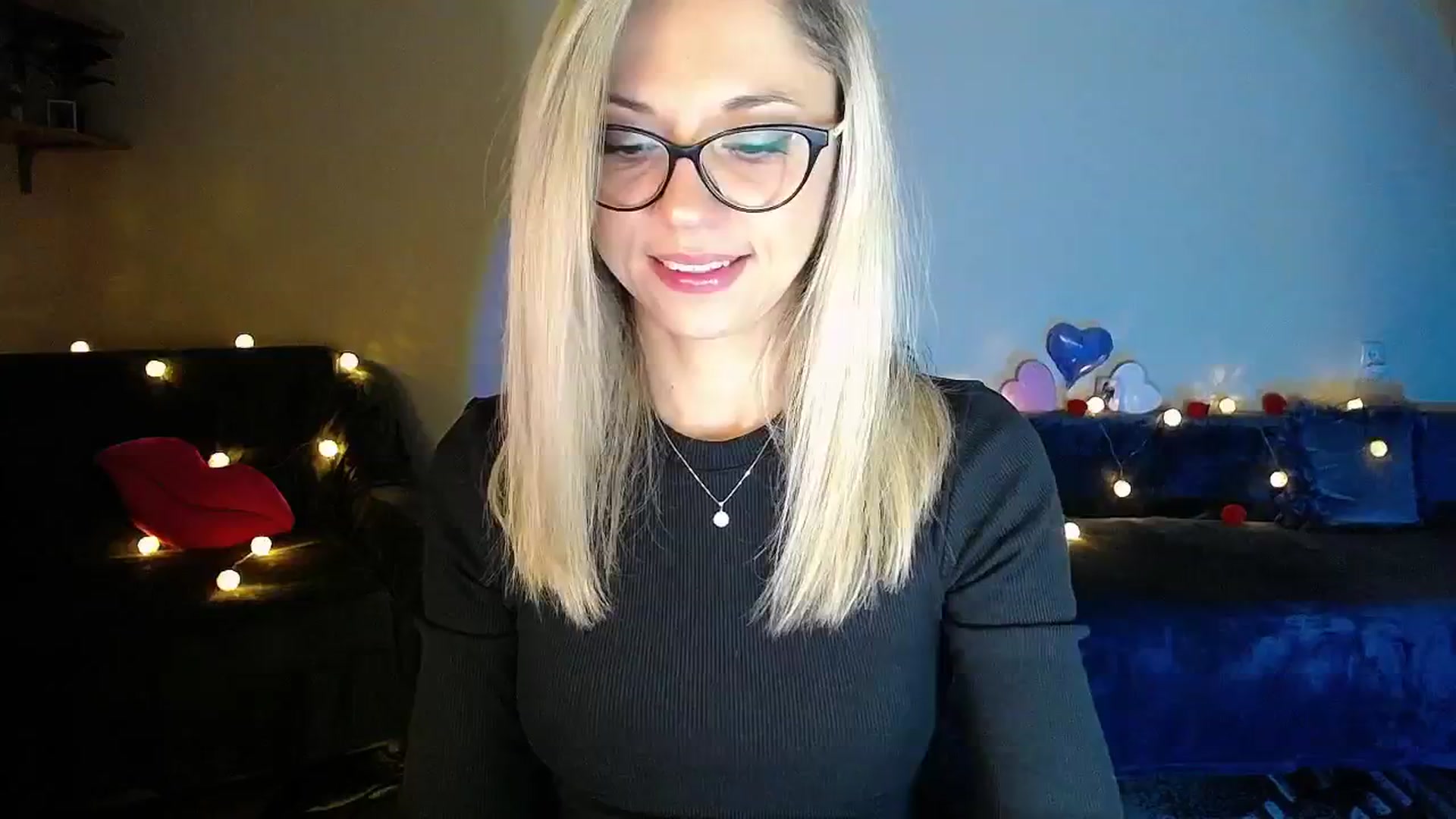 Gallery image thumbnail from Sunshine_alis's myfreecams stream on, 09/27/2025, 17:17 image 9 of 20