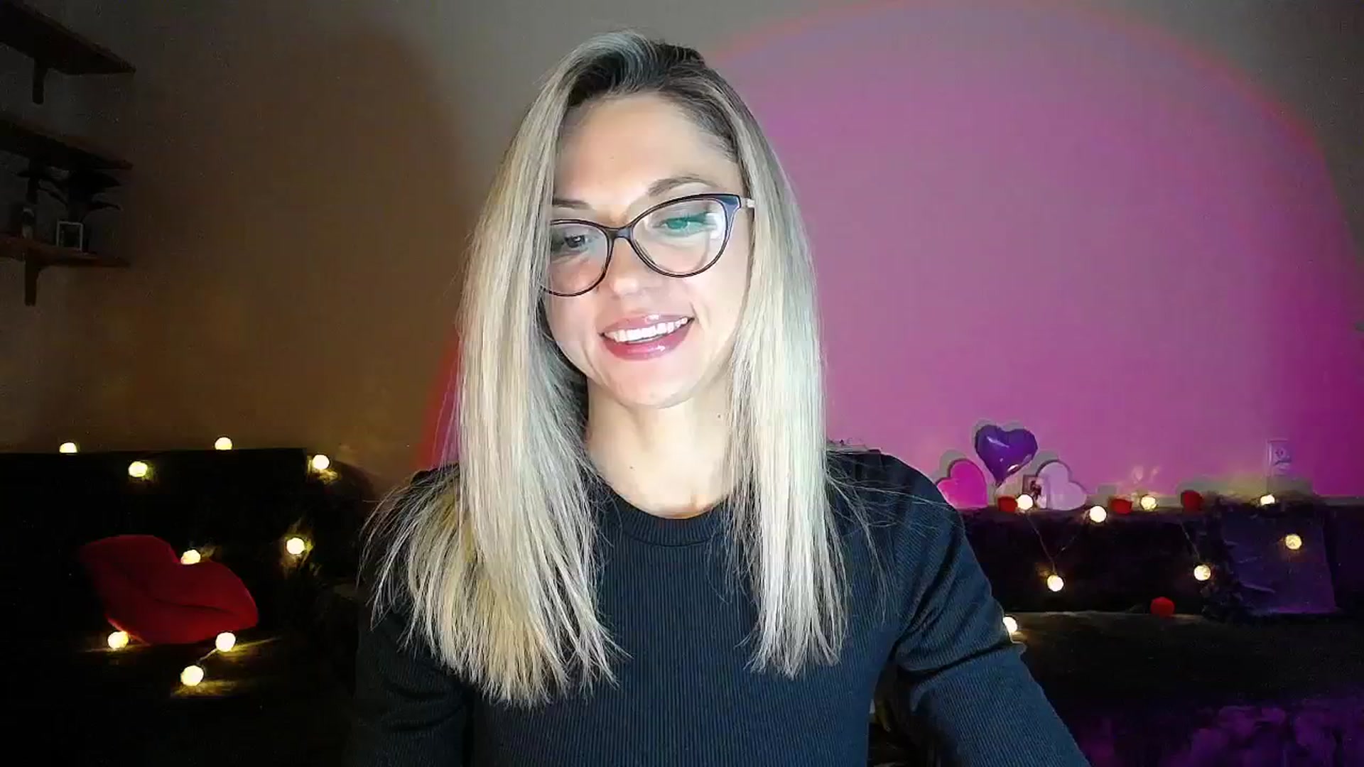 Gallery image thumbnail from Sunshine_alis's myfreecams stream on, 09/27/2025, 19:13 image 1 of 20