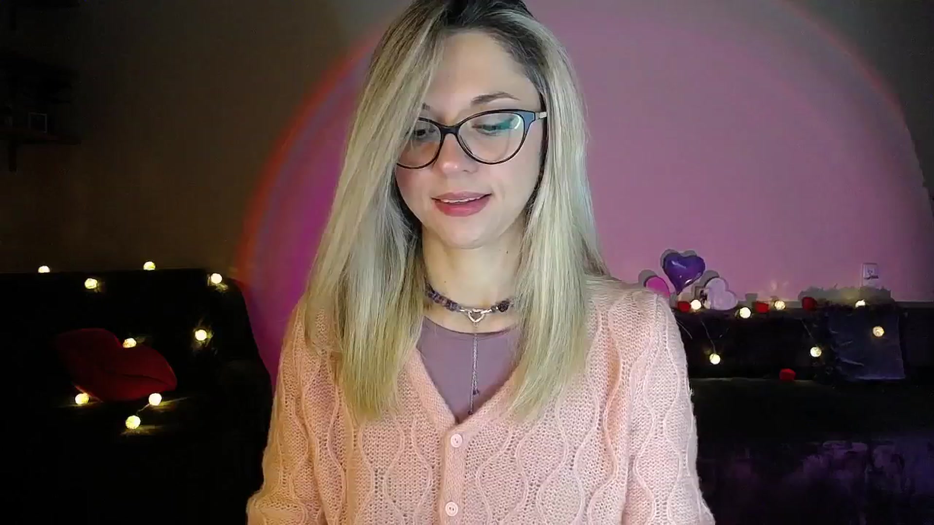 Gallery image thumbnail from Sunshine_alis's myfreecams stream on, 09/30/2025, 16:42 image 7 of 20