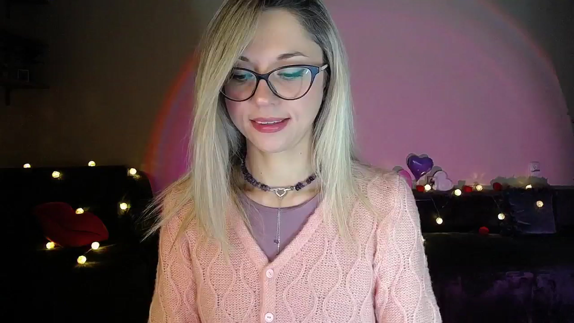 Gallery image thumbnail from Sunshine_alis's myfreecams stream on, 09/30/2025, 16:42 image 3 of 20