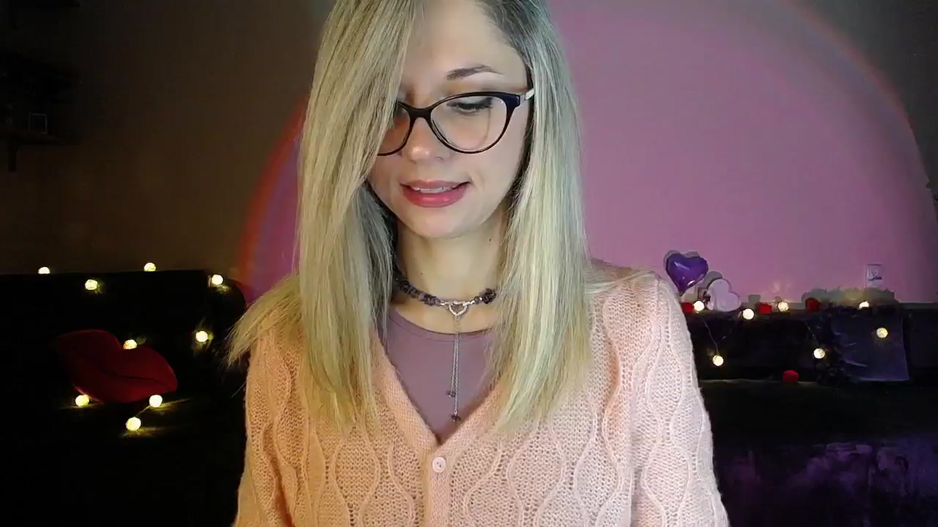Gallery image thumbnail from Sunshine_alis's myfreecams stream on, 09/30/2025, 16:42 image 15 of 20