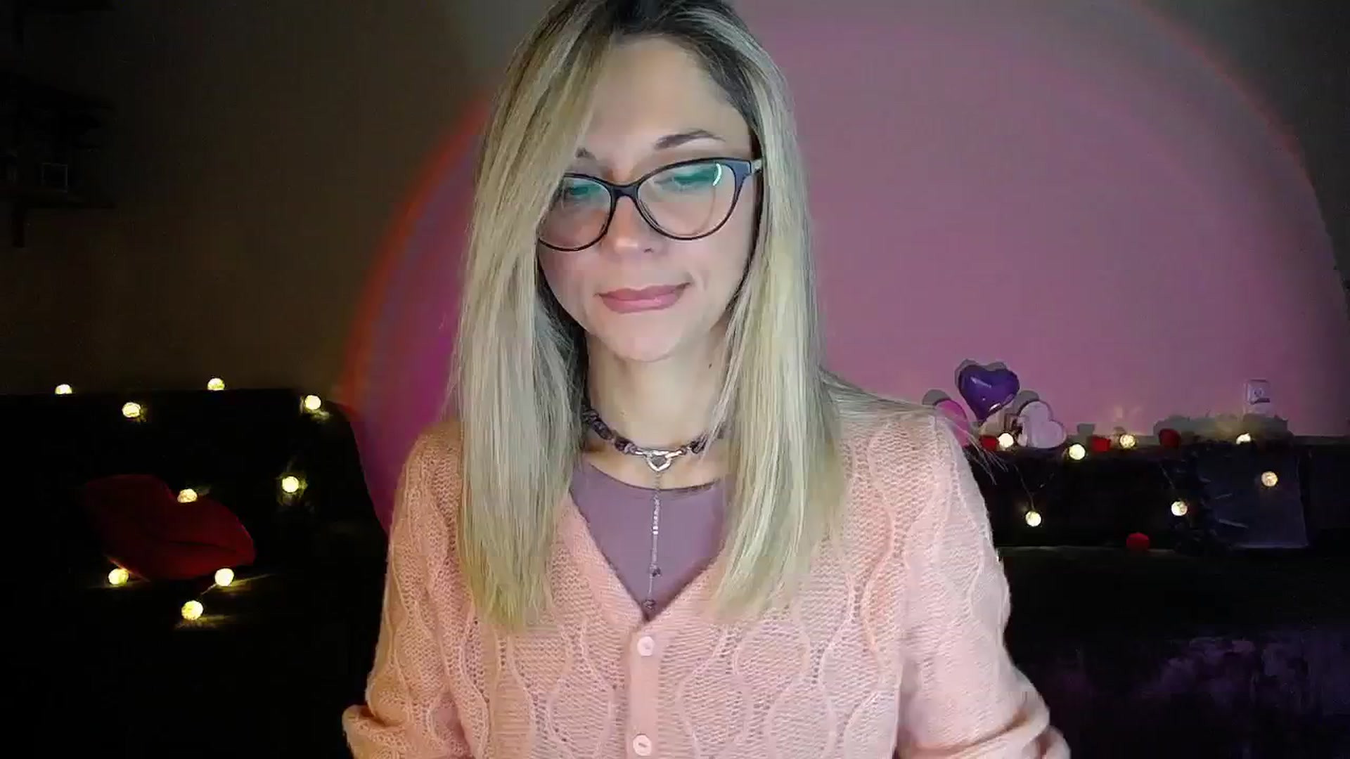 Gallery image thumbnail from Sunshine_alis's myfreecams stream on, 09/30/2025, 16:42 image 5 of 20