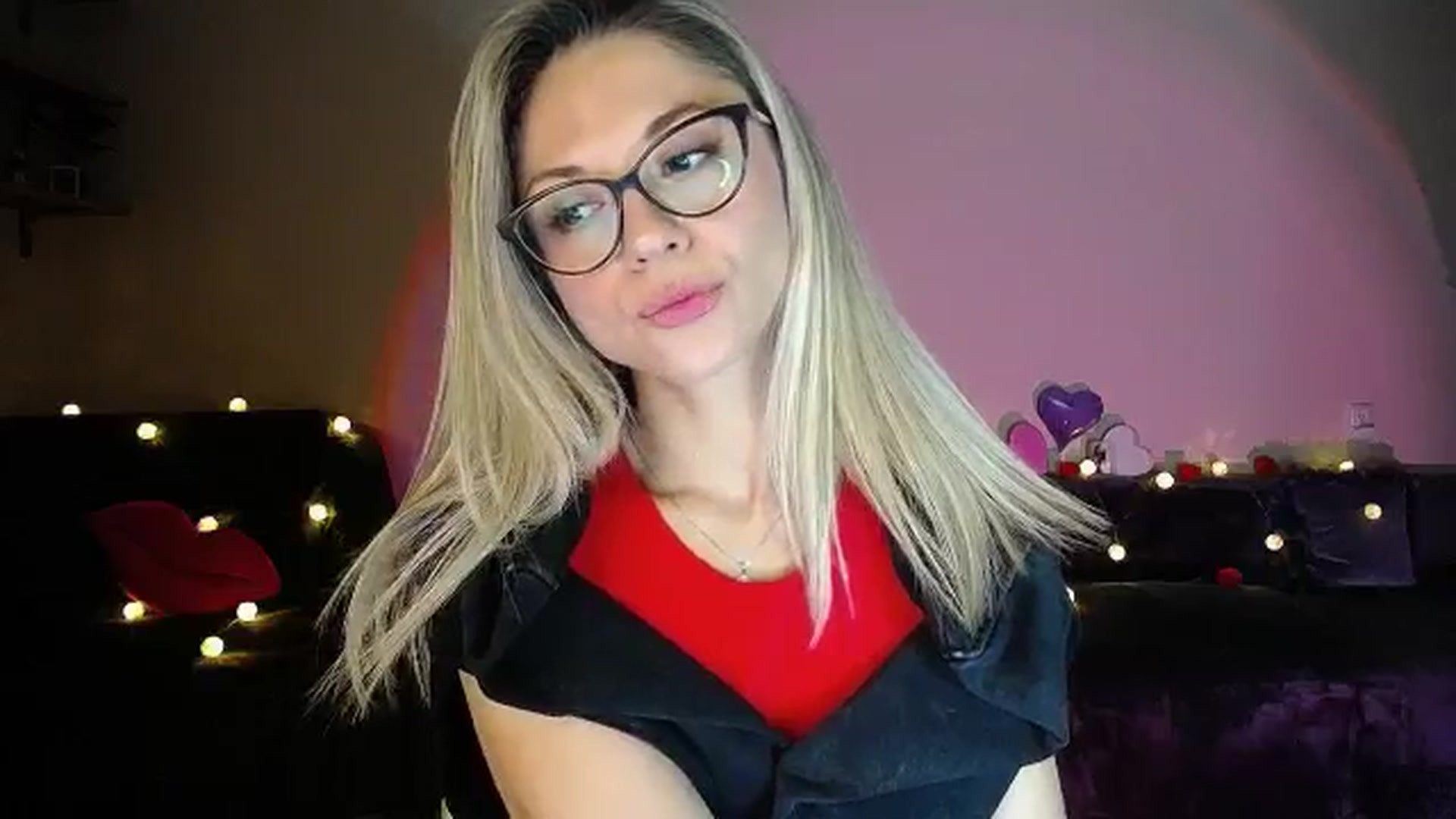 Gallery image thumbnail from Sunshine_alis's myfreecams stream on, 10/01/2025, 17:56 image 16 of 20