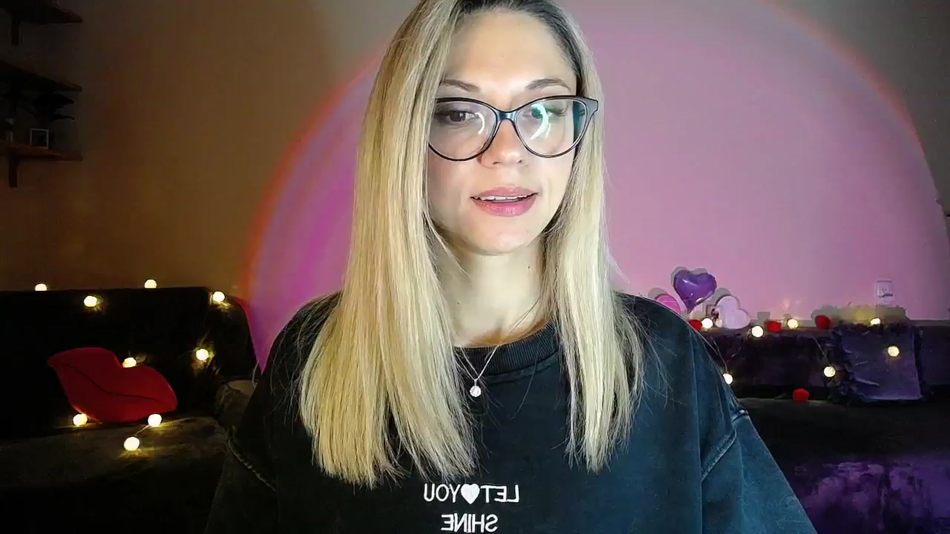 Gallery image thumbnail from Sunshine_alis's myfreecams stream on, 10/01/2025, 19:48 image 4 of 20