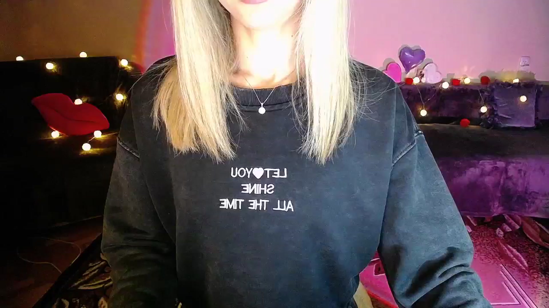 Gallery image thumbnail from Sunshine_alis's myfreecams stream on, 10/01/2025, 19:48 image 18 of 20