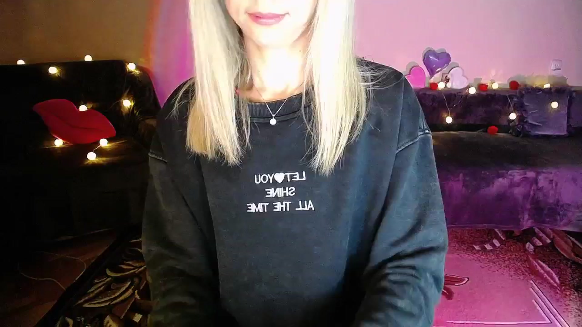 Gallery image thumbnail from Sunshine_alis's myfreecams stream on, 10/01/2025, 19:48 image 14 of 20