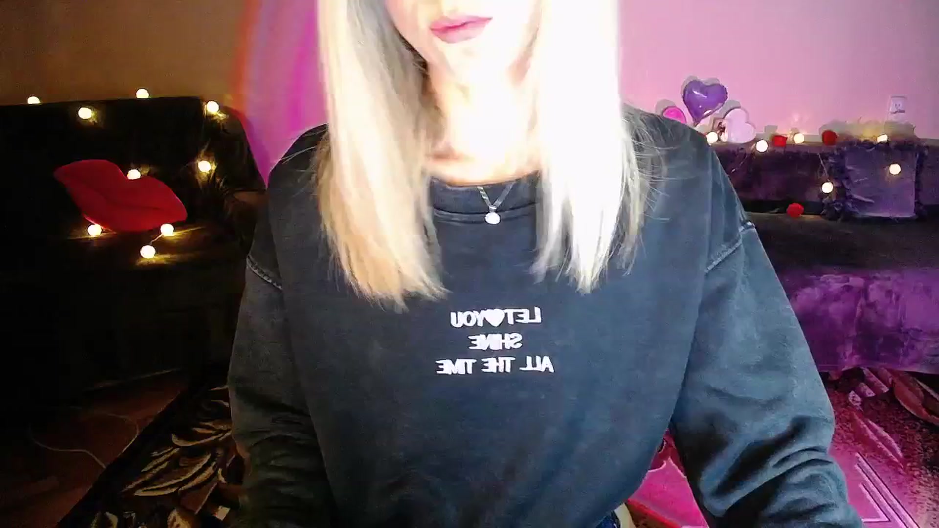 Gallery image thumbnail from Sunshine_alis's myfreecams stream on, 10/01/2025, 19:48 image 17 of 20