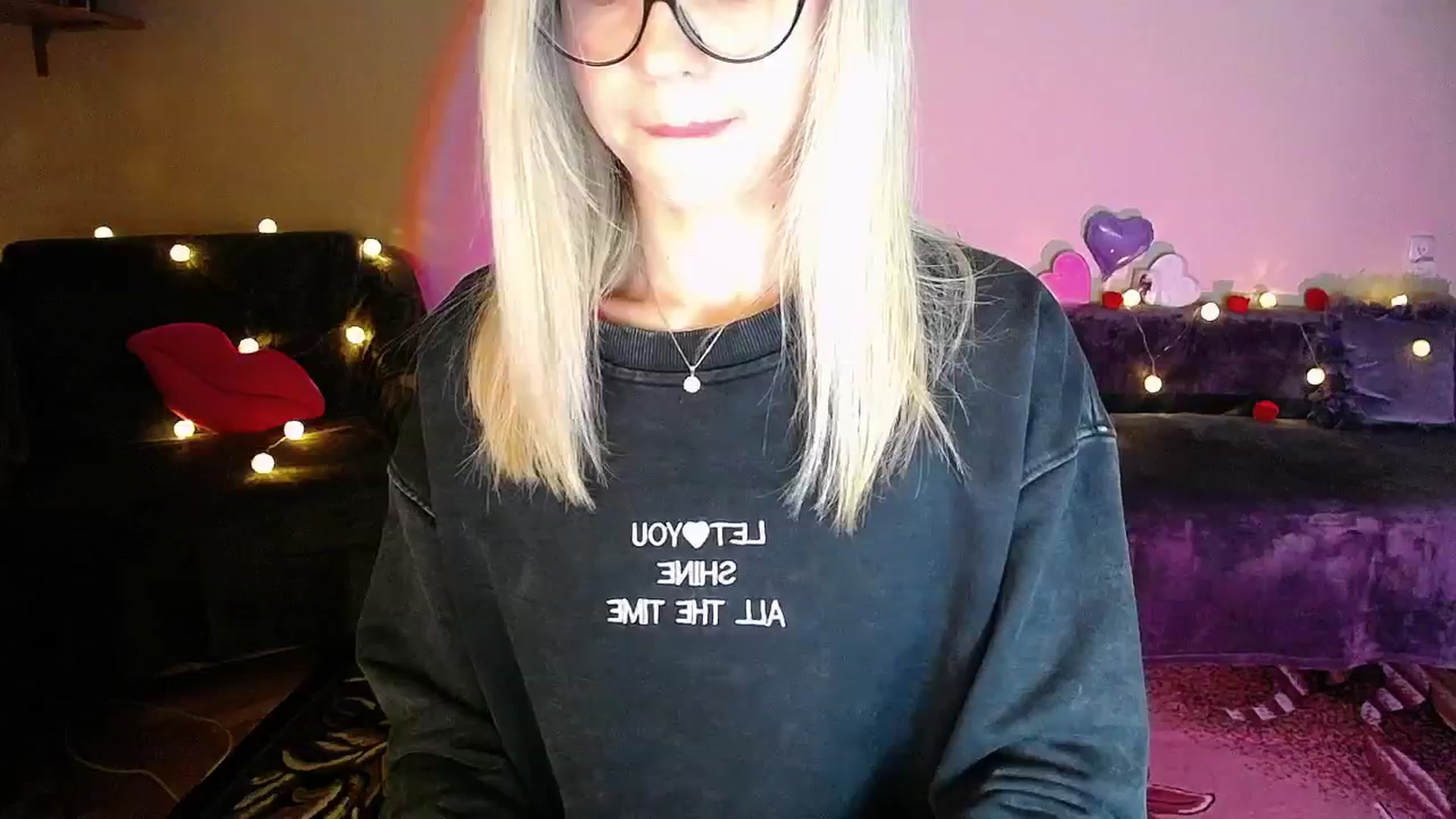 Gallery image thumbnail from Sunshine_alis's myfreecams stream on, 10/01/2025, 19:48 image 9 of 20