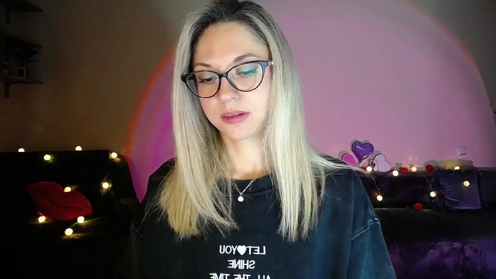 Gallery image thumbnail from Sunshine_alis's myfreecams stream on, 10/01/2025, 19:48 image 7 of 20
