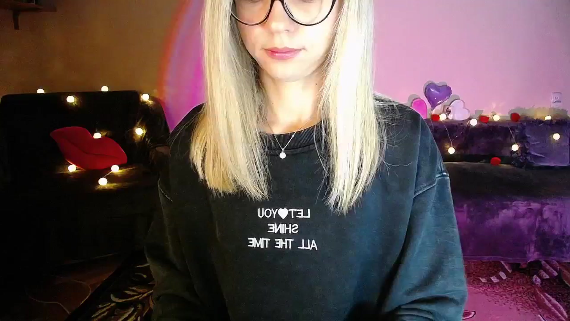 Gallery image thumbnail from Sunshine_alis's myfreecams stream on, 10/01/2025, 19:48 image 11 of 20