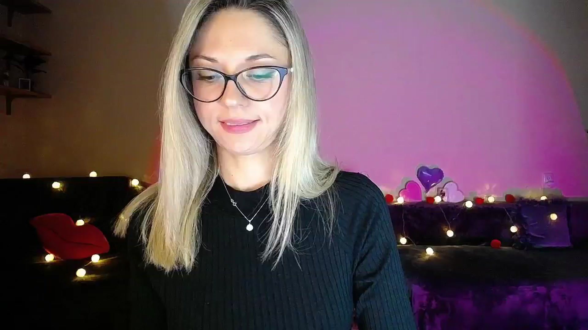 Gallery image thumbnail from Sunshine_alis's myfreecams stream on, 10/02/2025, 17:58 image 18 of 20