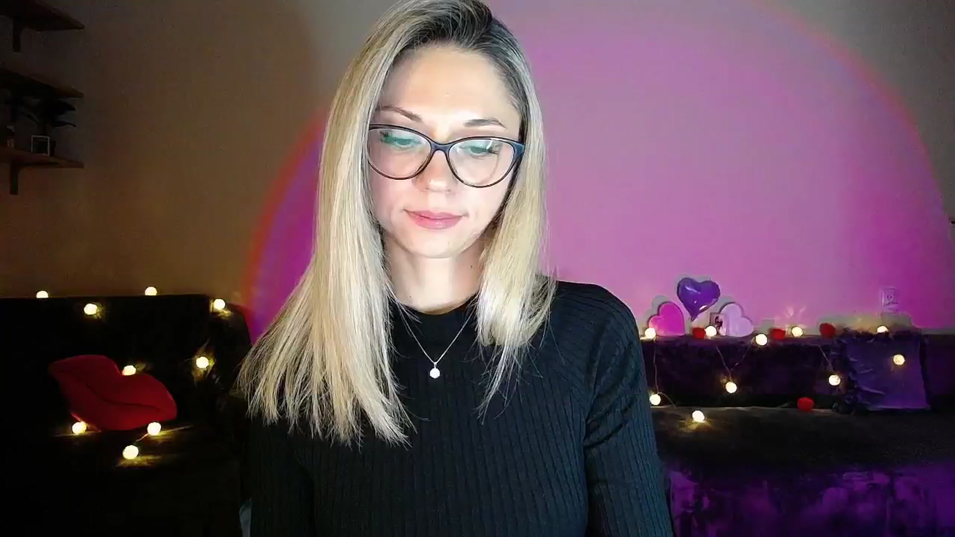 Gallery image thumbnail from Sunshine_alis's myfreecams stream on, 10/02/2025, 17:58 image 8 of 20