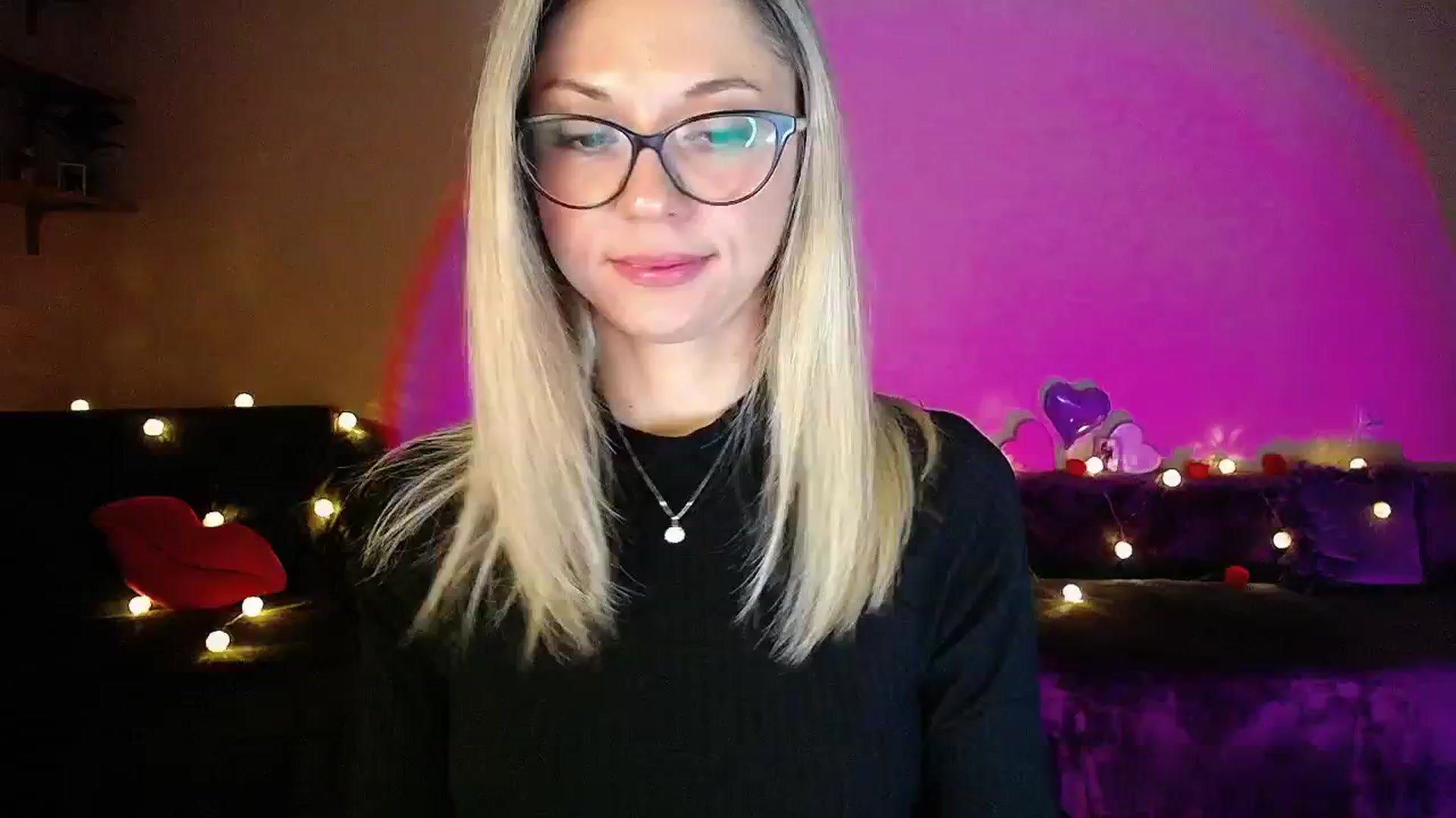 Gallery image thumbnail from Sunshine_alis's myfreecams stream on, 10/02/2025, 17:58 image 5 of 20