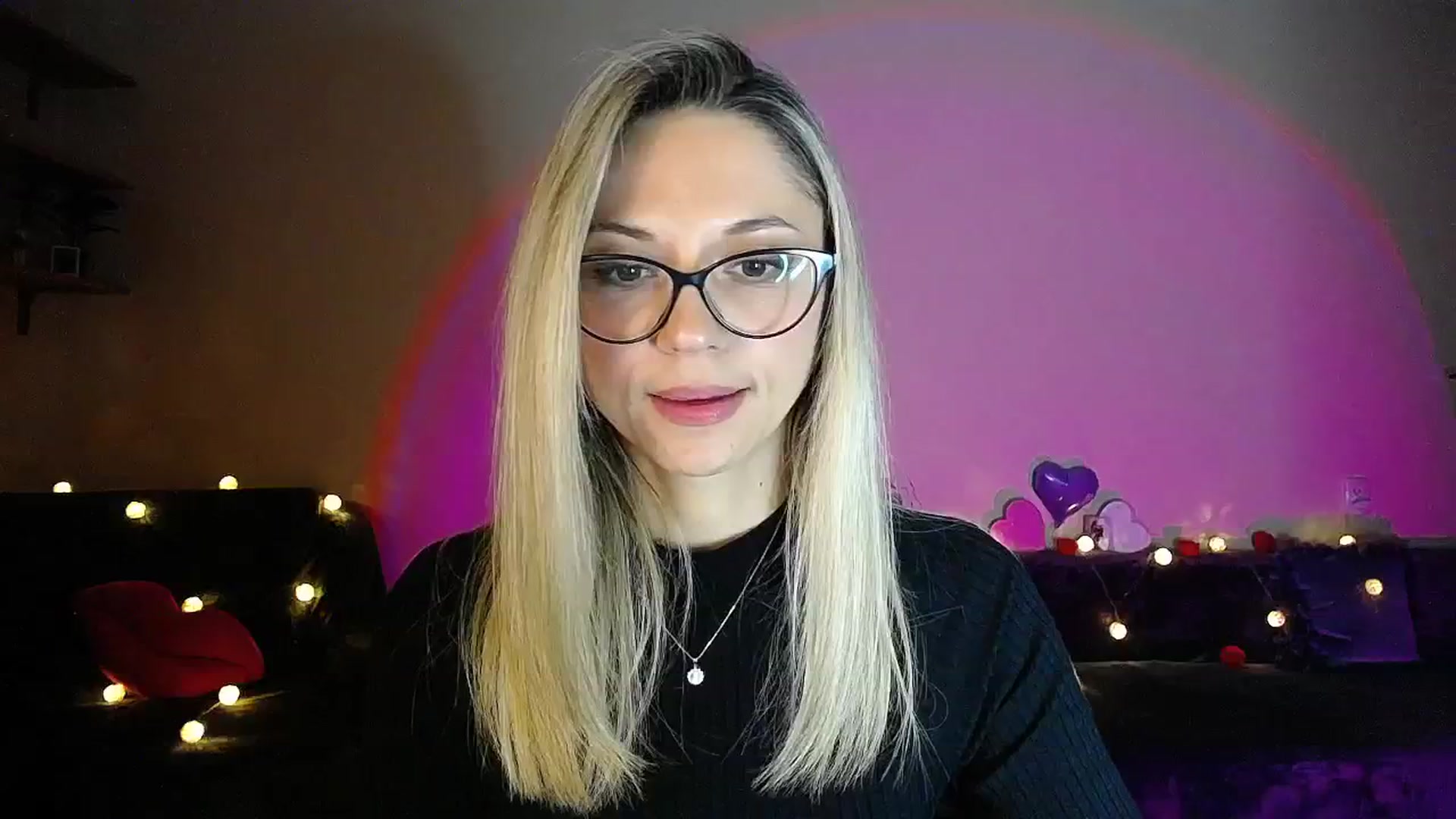 Gallery image thumbnail from Sunshine_alis's myfreecams stream on, 10/02/2025, 17:58 image 17 of 20