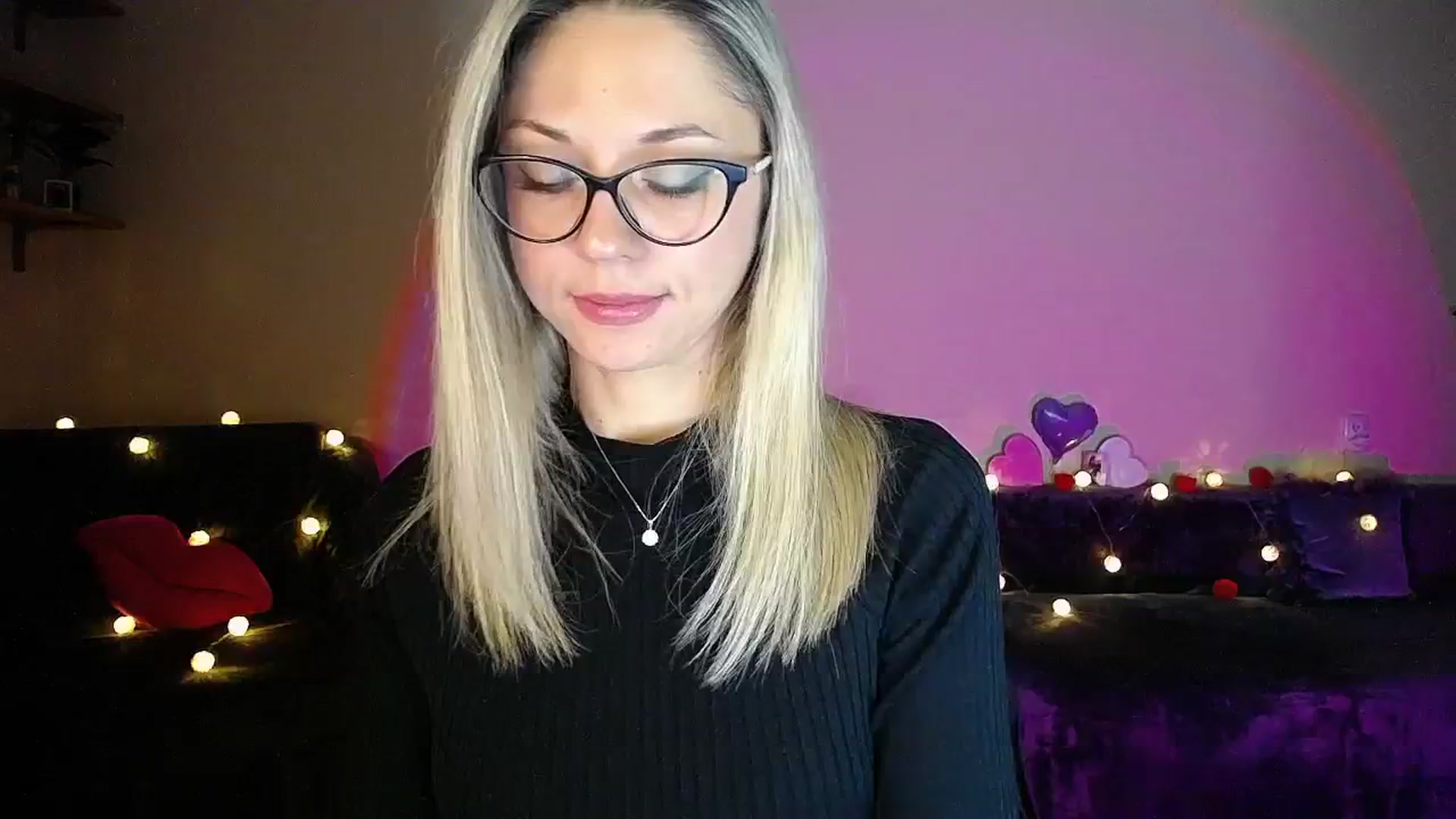 Gallery image thumbnail from Sunshine_alis's myfreecams stream on, 10/02/2025, 17:58 image 2 of 20