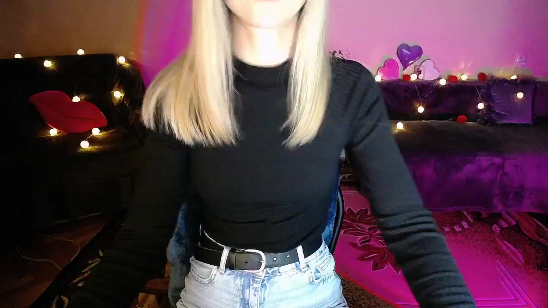 Gallery image thumbnail from Sunshine_alis's myfreecams stream on, 10/02/2025, 20:14 image 6 of 20
