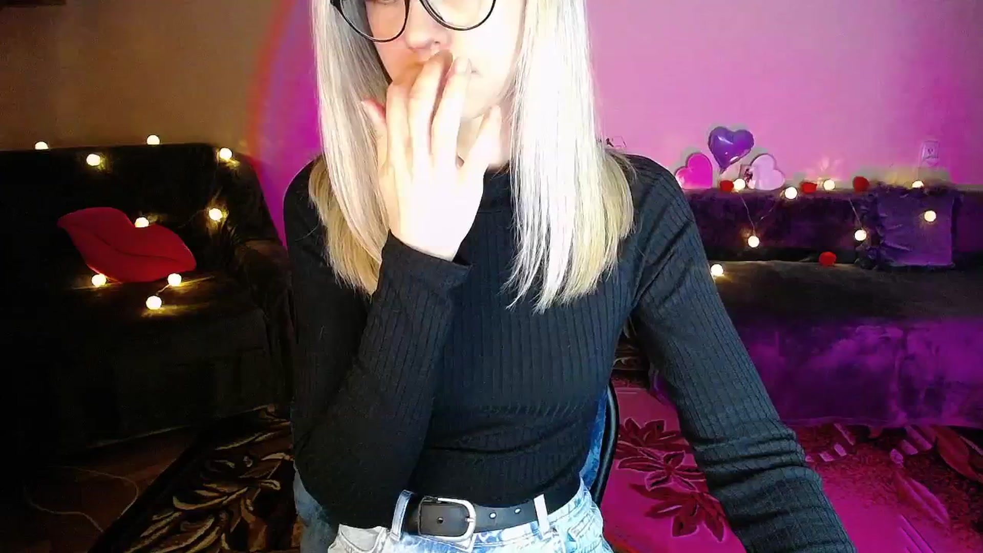 Gallery image thumbnail from Sunshine_alis's myfreecams stream on, 10/02/2025, 20:14 image 5 of 20