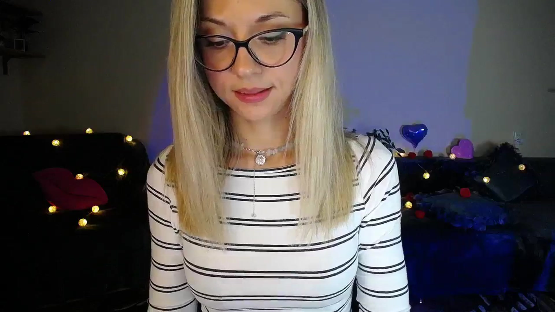 Gallery image thumbnail from Sunshine_alis's myfreecams stream on, 10/06/2025, 16:56 image 19 of 20