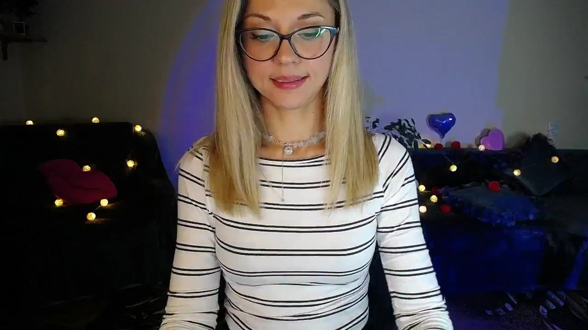 Gallery image thumbnail from Sunshine_alis's myfreecams stream on, 10/06/2025, 16:56 image 11 of 20
